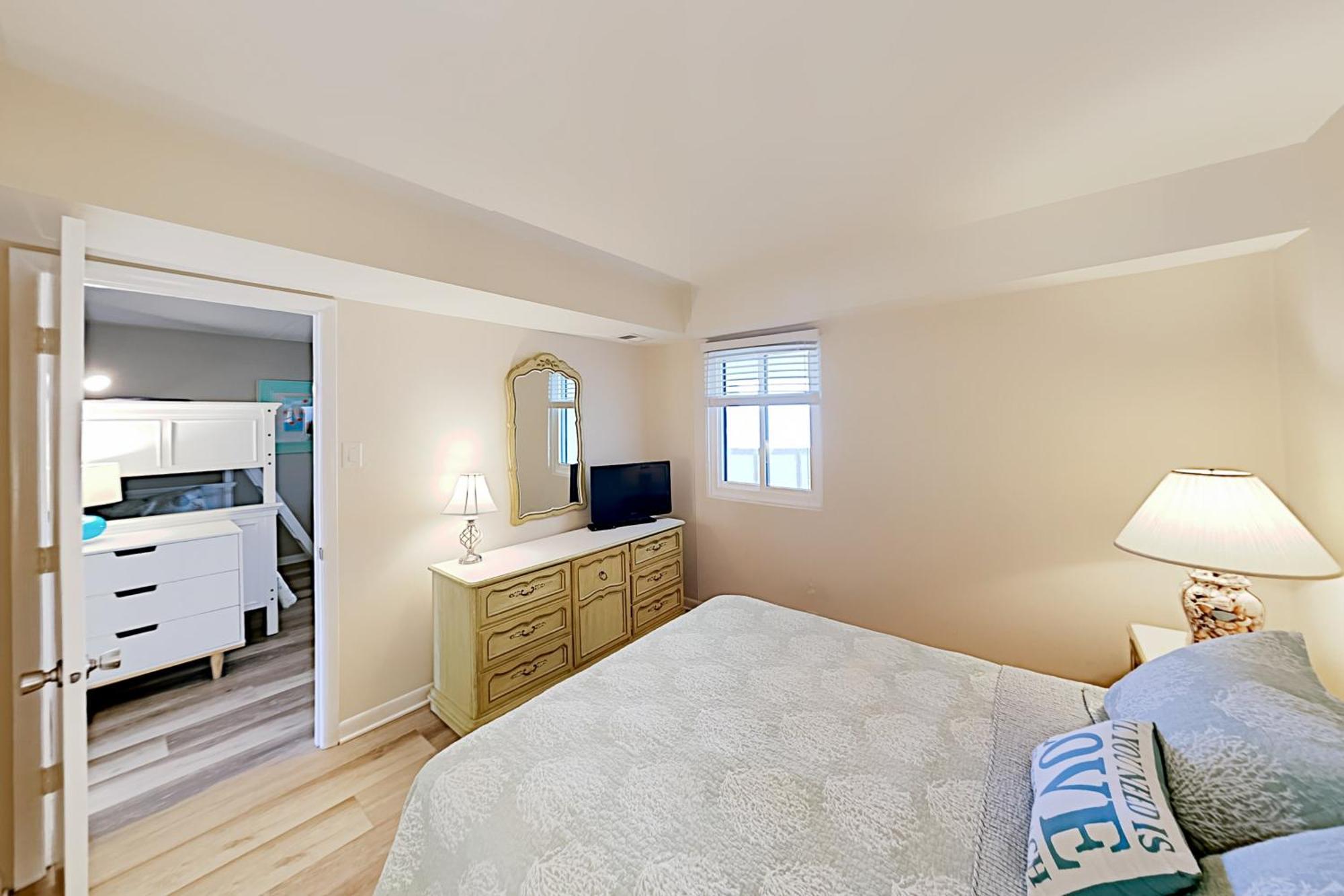 Sea Watcher Ocean City Room photo